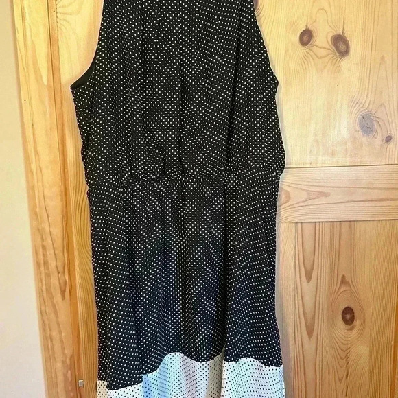 Women’s Black and White‎ Polkadot Dress Size 1 - Picture 2 of 11